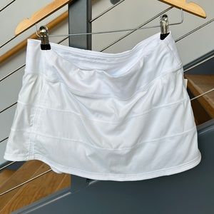 Lululemon pace rival mr skirt